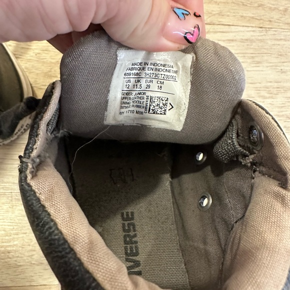 Cracked leather converse - Picture 4 of 5